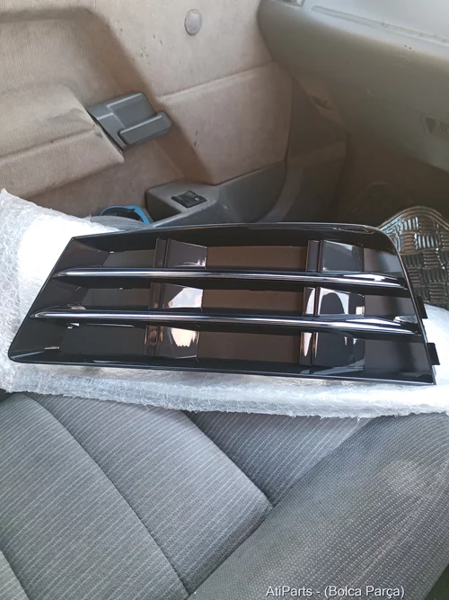8W0807681R RN4 2015-2018 Audi A4 Sol Sis Farı Çerçevesi