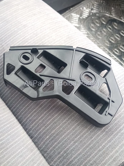 6Q0807184A 2005-2008 VW Polo Ön Tampon Sağ Braketi