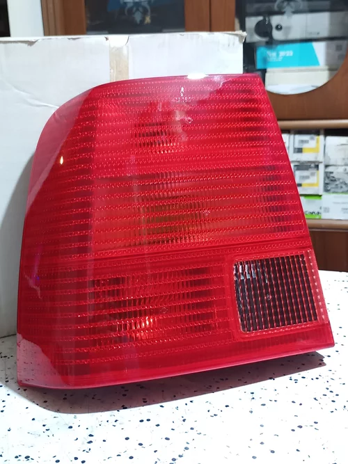 3B5945111E 1997-2000 VW Passat Sol Stop Lambası