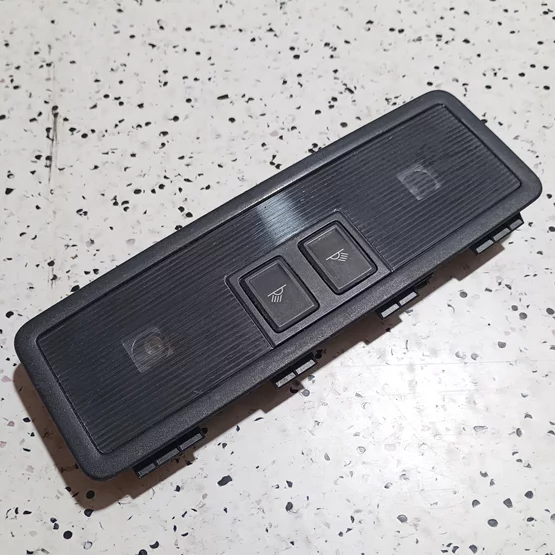 3G0947291A 82V 2015-2024 VW Passat Siyah Arka Tavan Lamba