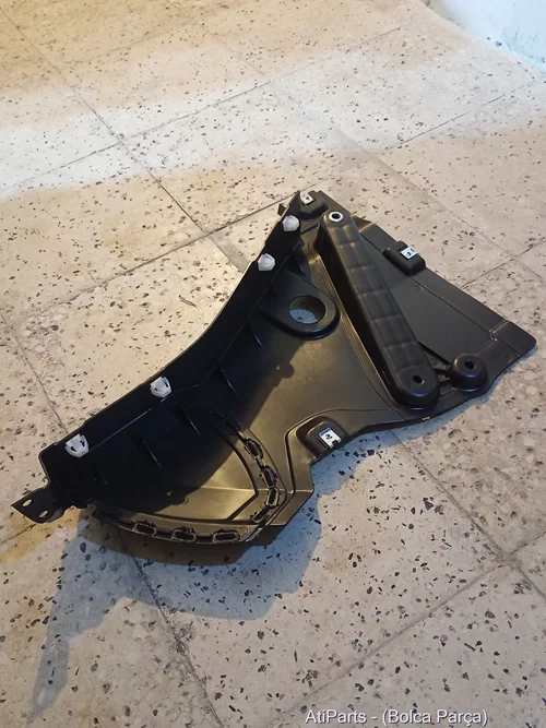 4K0853888E 2019-2026 Audi A6 Sağ Ön Çamurluk Ön Davlumbaz