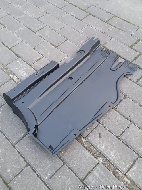 8K0825215J 2008-2012 Audi A4 Sol Arka Taban Alt Muhafazas
