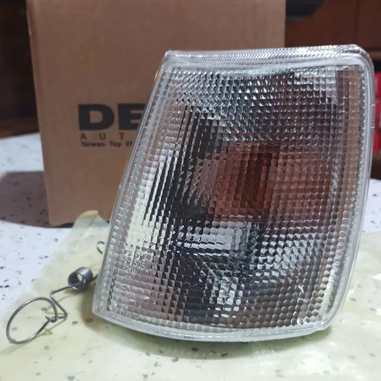 SE021932003B 1991-1993 Seat Ibiza Sol Sinyal Lambası