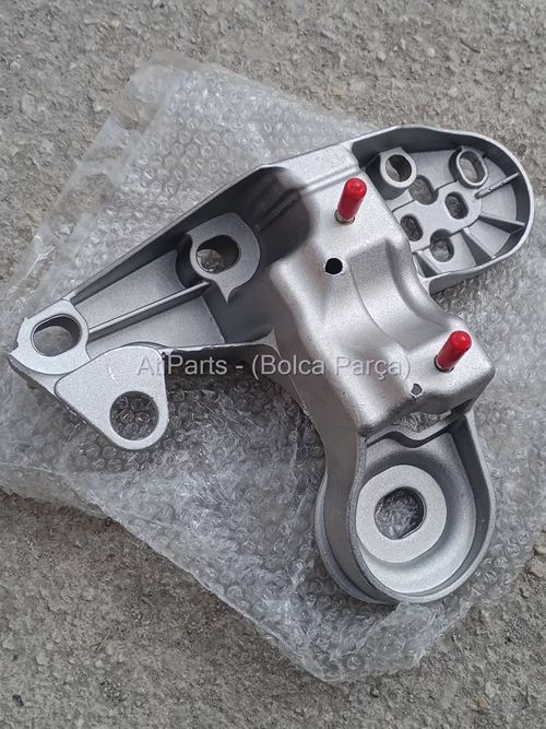 4B0199352B 1997-2000 VW Passat B5 Sağ Motor Takozu Braket
