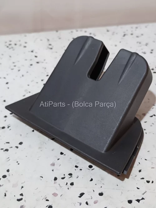 4L0827520A 2007-2009 Audi Q7 Bagaj Kilidi Koruma Kapağı