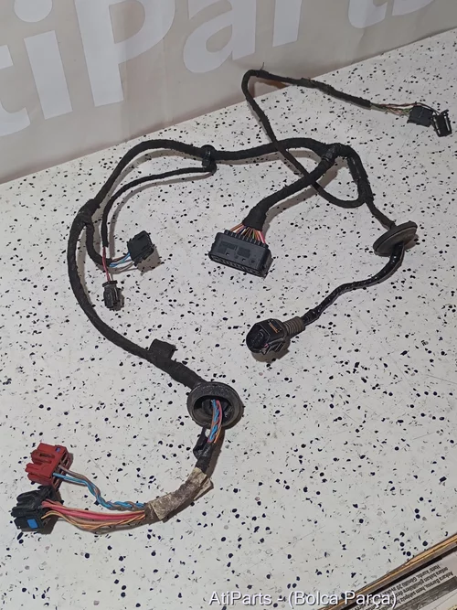 3B0971161N 1997-2000 VW Passat B5 Arka Kapı Elektrik Tes