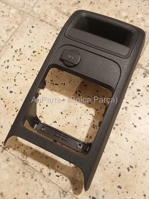 5C6864298C 82V 2011-2014 VW Jetta Kol Dayama Arka Çerçeve