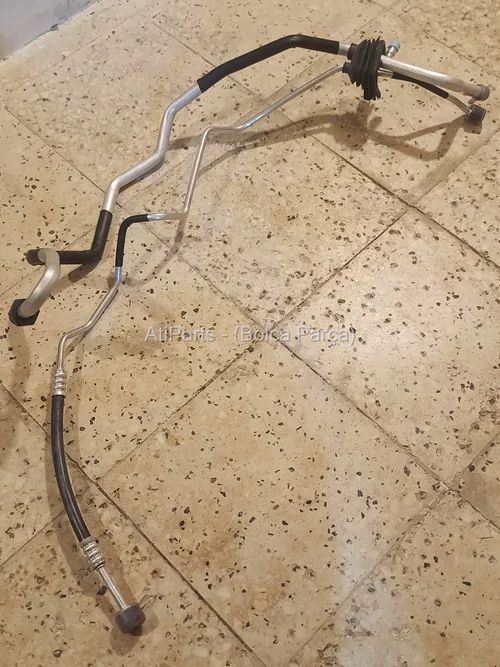 8D1260710F 1997-2000 VW Passat B5 Klima Borusu 2 Adet