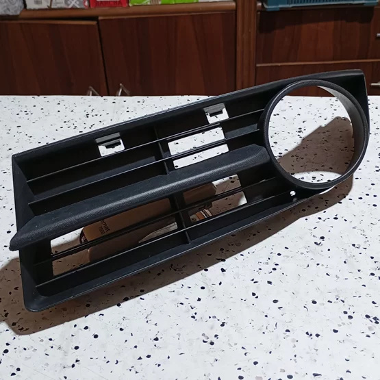 1T0853665A 9B9 2003-2005 VW Touran Sol Sis Farı Çerçevesi