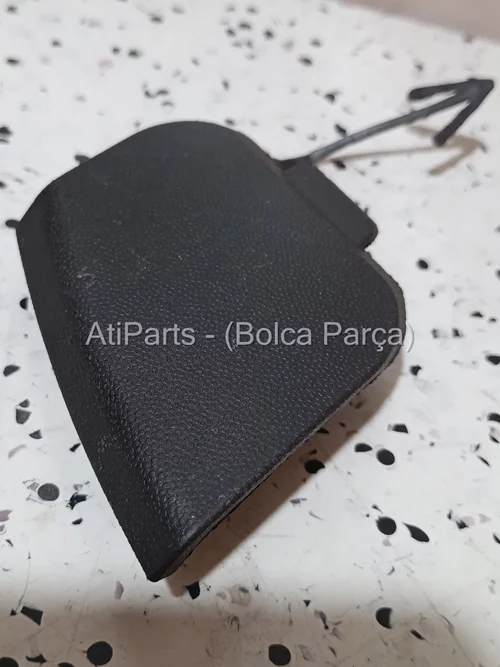 5K6807441 9B9 2009-2011 VW Golf 6 Arka Çeki Demir Kapağı