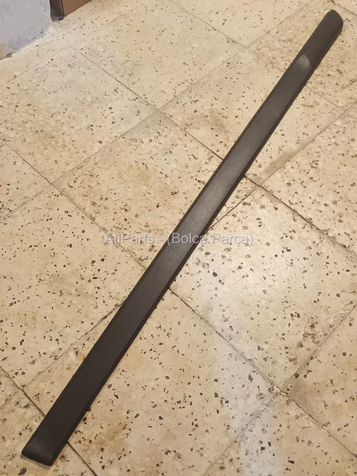 1K8854939 9B9 2009-2014 VW Scirocco Sol Ön Kapı Çıtası