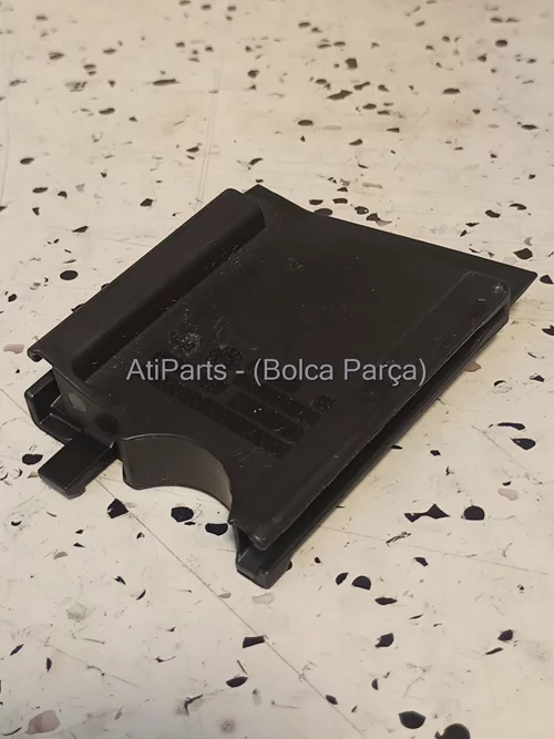 2Q0927165A 2018-2026 VW Polo Sigorta Kutusu Yan Kapağı