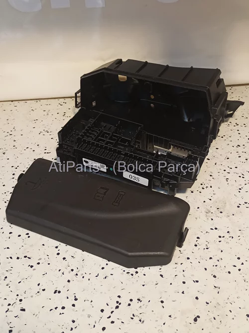 2Q0941828E 2018-2026 VW Polo Sigorta Kutusu Komple Set