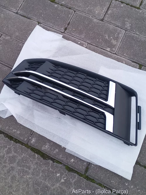 8W0807681F RU6 2015-2018 Audi A4 B9 Sol Sis Farı Çerçeves